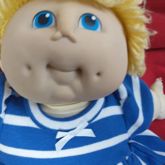Cabbage Patch Kids Doll Blonde Yarn Hair‎, Blue Eyes, Young Traditions Dress - Picture 4 of 11
